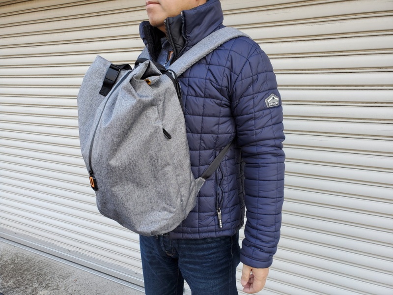 リュックブームの今 僕がメッセンジャーバッグに買い替えた深い理由 日経クロステック Xtech