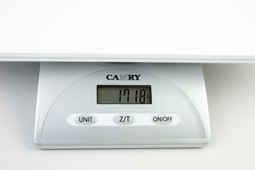 重量はキッチンスケールによる計測だと1.7キロ台だった