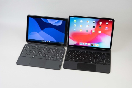 2in1使用時のサイズ（左）を、11インチiPad Pro＋Magic Keyboard（右）と比べてみた。少し小さいとわかる