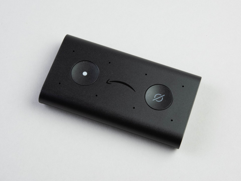 車でAlexaが使えるEcho Auto、使い勝手と便利さはどうなのか