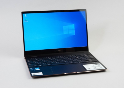 エイスースの2in1 PC「ZenBook Flip S UX371EA」