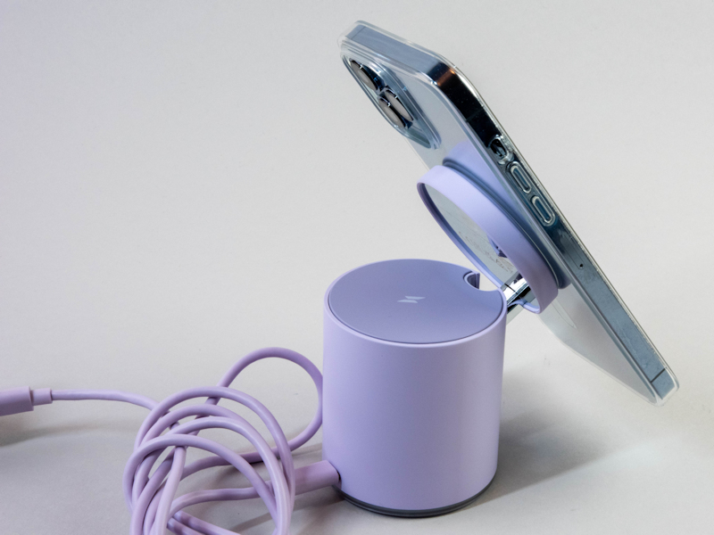 これは実にいい Ankerの円筒モバイルプロジェクター | 日経