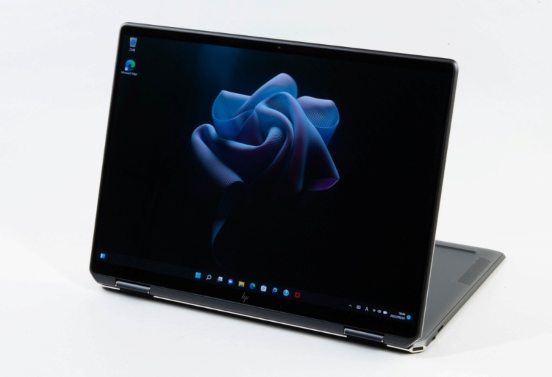 質感高いが価格も高い2in1パソコン Hp Spectre X360 14 日経クロステック Xtech 質感高いが価格も高い2in1パソコン Hp Spectre X360 14 日経クロステック Xtech