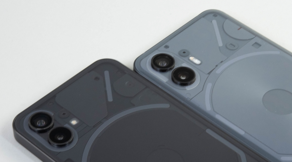 2代目になり魅力増した「Nothing Phone（2）」を体感 | 日経クロス