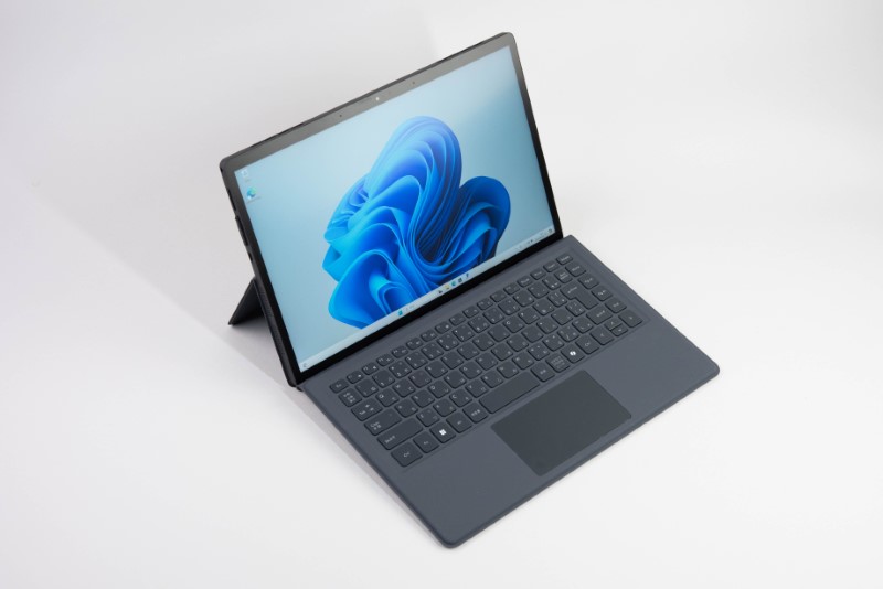 MINISFORUMから魅力的なタブレットPC、手書きに強くてAIエンジン