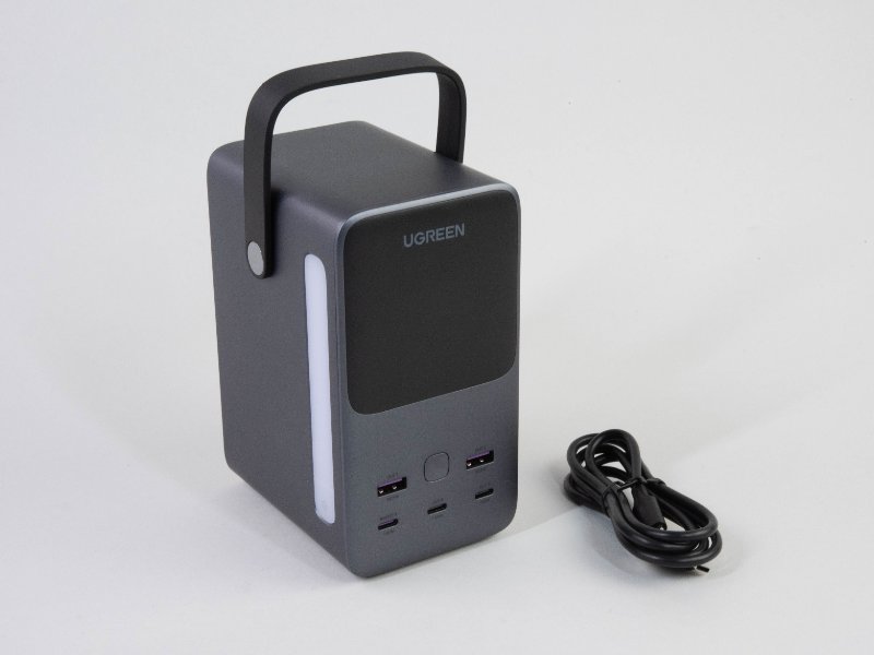 大容量バッテリー「Anker Power Bank 25000mAh」、海外出張で