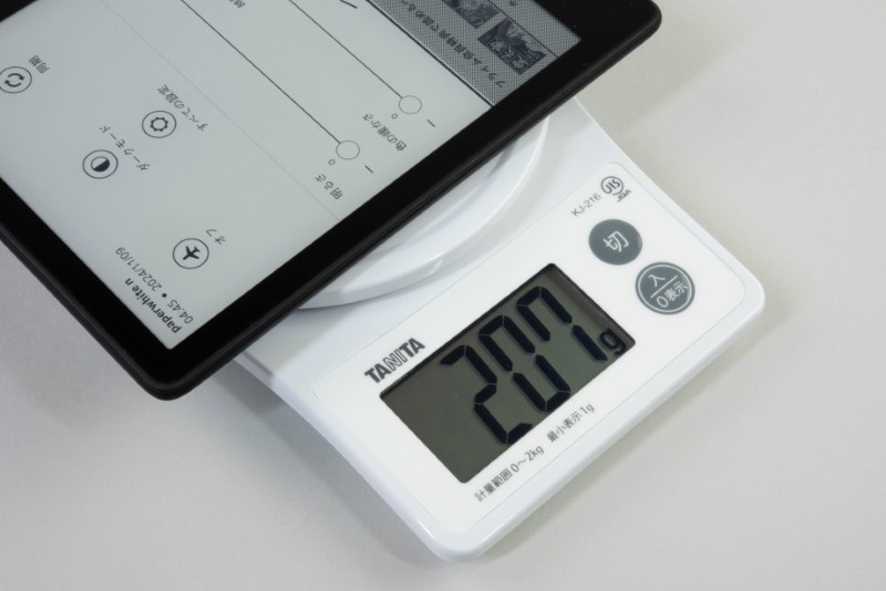 電子ブックリーダー「Kindle Paperwhite」が魅力的に進化、お風呂でも