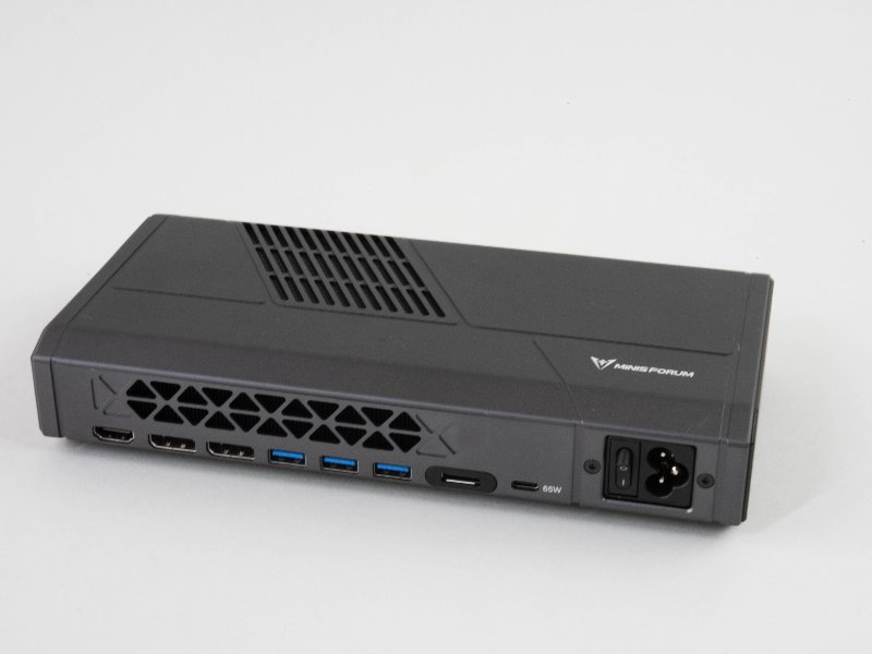 古いノートパソコンも性能アップ、外付けGPU「Minisforum MGA1」を試す