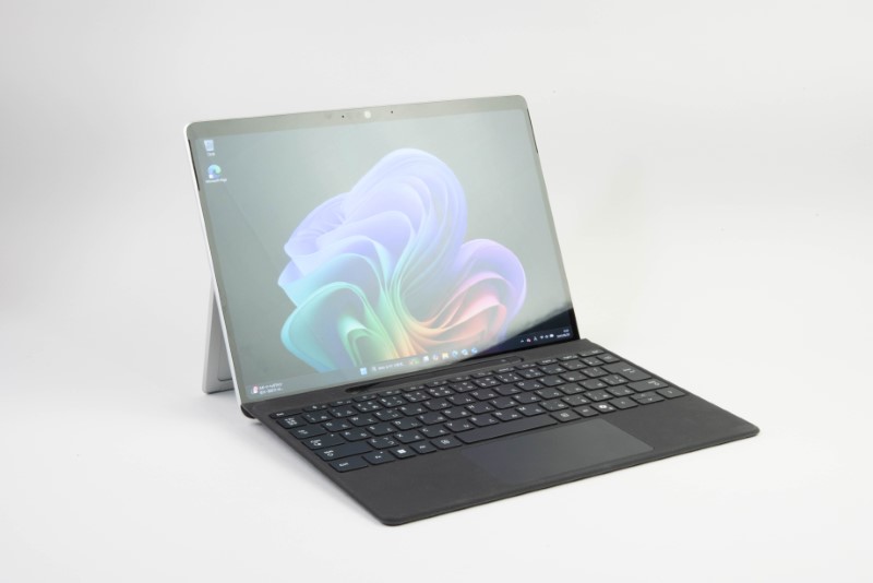 安価になった「Surface Pro 13インチモデル」、OLEDを採用する高画質