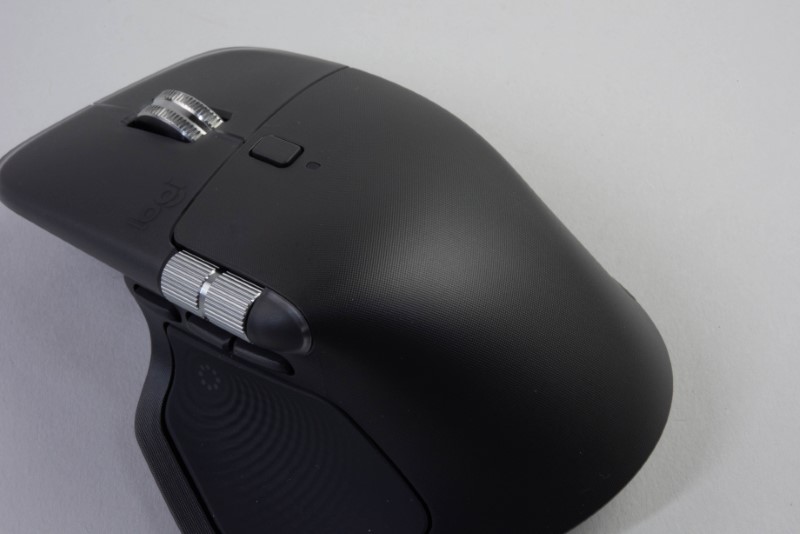 マウスの頂点「MX Master 4」、高いが長く使えば元が取れる | 日経