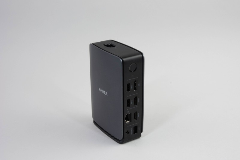 Anker Nanoドッキングステーション」、一部をUSBハブとして持ち出せる