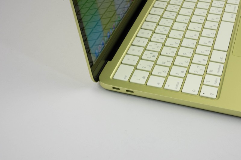 Apple「MacBook Neo」、10万円弱からでこの完成度 気になる性能は