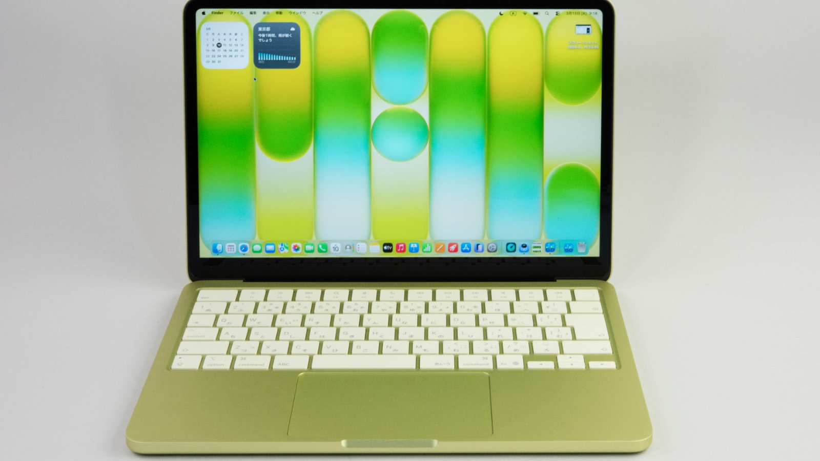 Apple「MacBook Neo」、10万円弱からでこの完成度　気になる性能は？