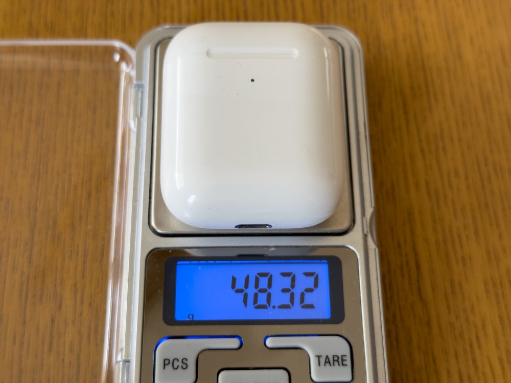 AirPods 4」は開放型の軽さとノイキャンを両立、歴代モデルとの違いを