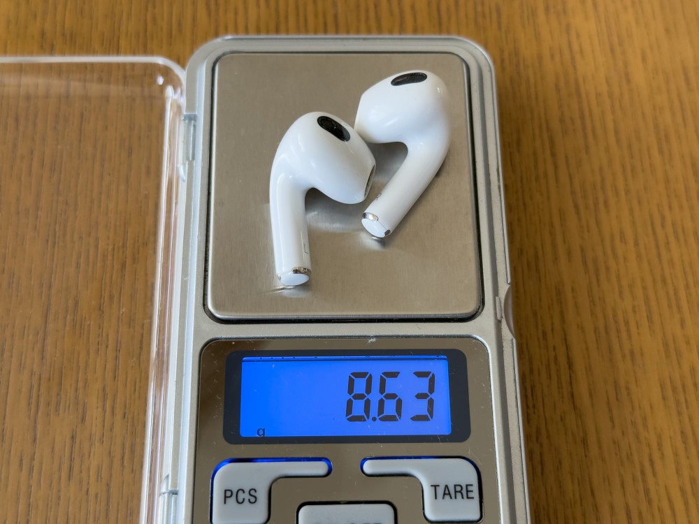AirPods 4 ANC搭載モデル 左耳本体 AirPods 4」は開放型の軽さと