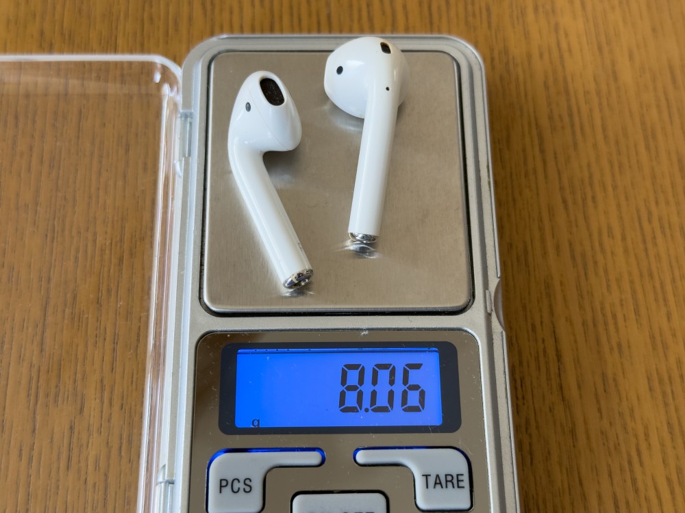 AirPods 4」は開放型の軽さとノイキャンを両立、歴代モデルとの違いを