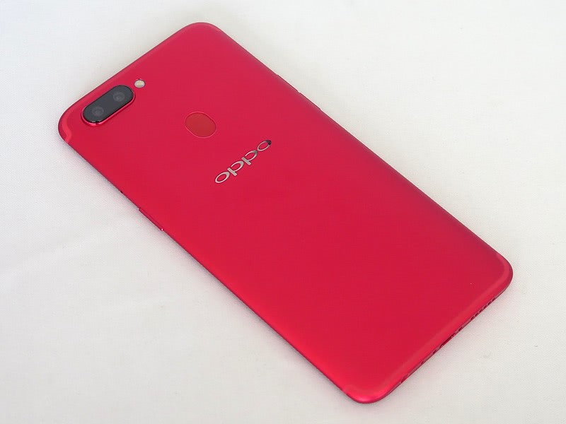 カメラフォンうたうOPPO「R11s」、アジア1位の実力は？ | 日経クロス 