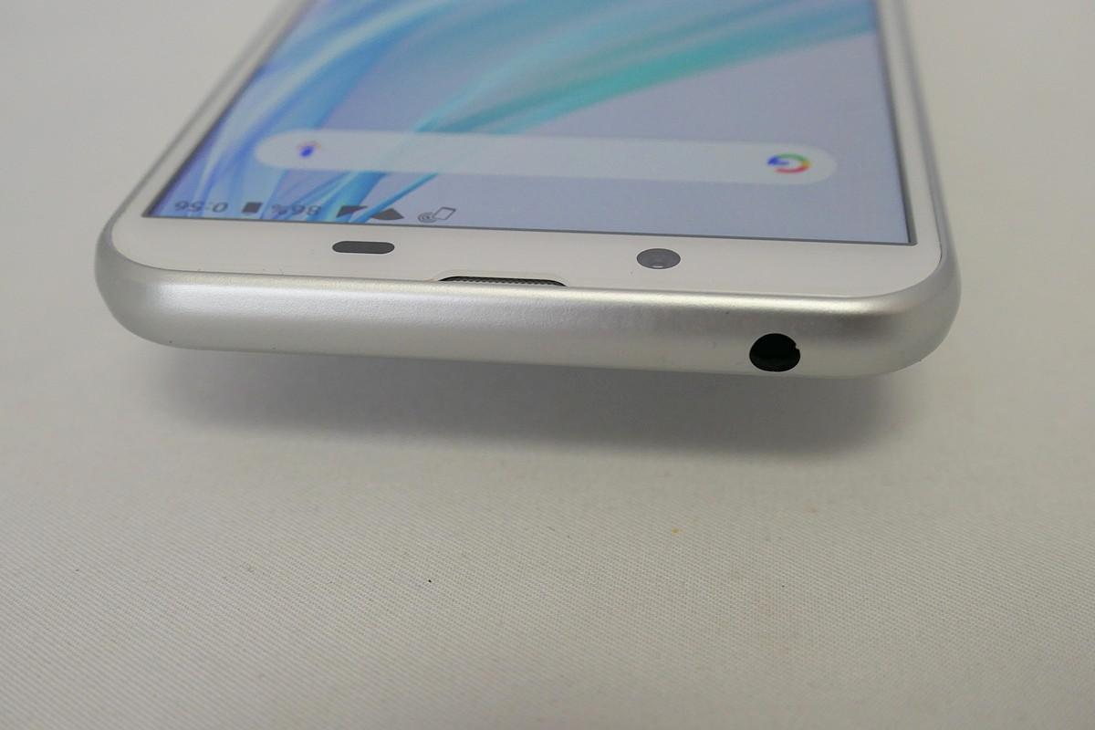 無難だが個性に欠ける、シャープのスマホ「AQUOS sense2」（2ページ目
