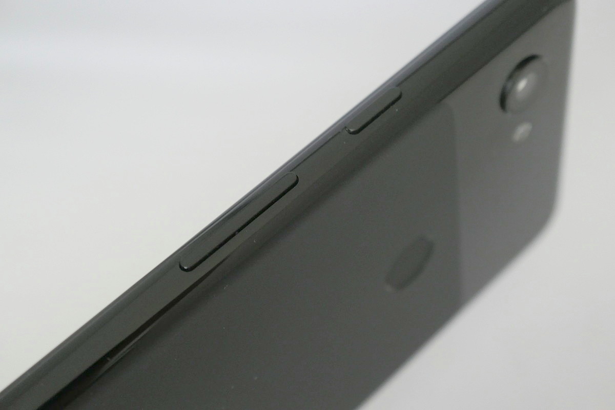 潔いほどに無駄がない、Google Pixel最新廉価版「3a」のお得度（2