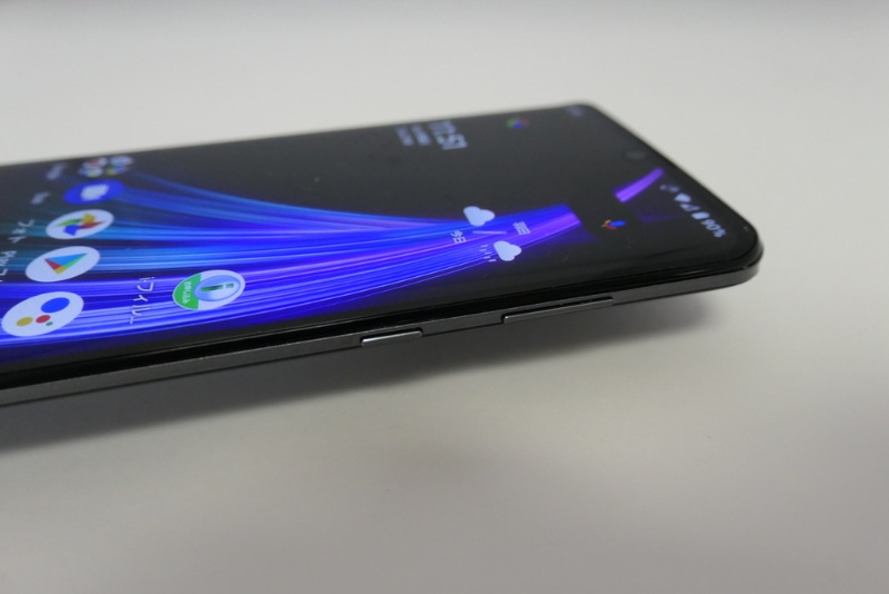 6 4インチで141グラムの大画面軽量スマホ Aquos Zero2 徹底レビュー 日経クロステック Xtech