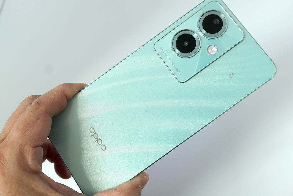 ミッドレンジのスマホと錯覚、3万円で購入できる満足度二重丸の「OPPO