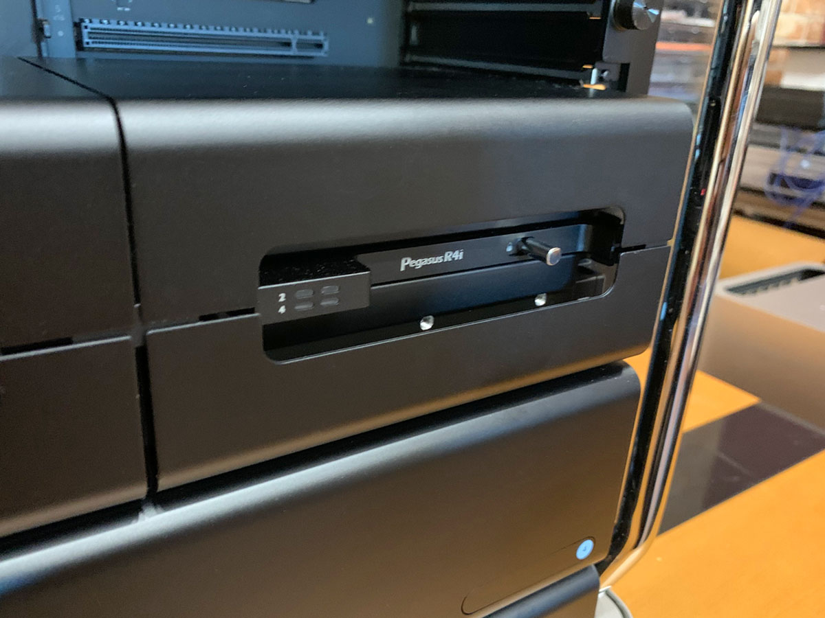 【購入時100万円以上】Apple Mac Pro 2019 2019 Apple Mac Pro – 2.7GHz Intel Xeon W 768GB RAM 4TB SSD AMD Radeon