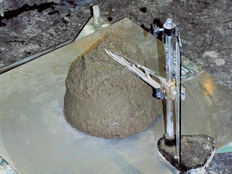 「スランプ」廃止へ、国土交通省がコンクリート施工の生産性向上