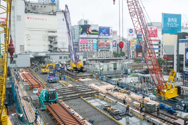写真で解剖 線路を最大2m下げた銀座線渋谷駅移設工事 日経クロステック Xtech