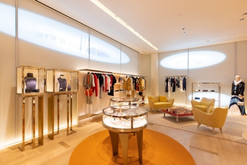 ウィメンズの売り場(写真:北山 宏一)