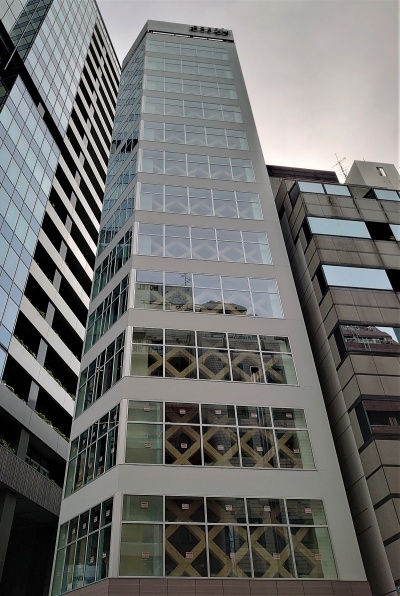 東京・渋谷の道玄坂1丁目で建設中の混構造ビル「COERU SHIBUYA（コエル シブヤ）」。2022年6月末に竣工予定。写真は同年5月中旬時点（写真：日経クロステック）