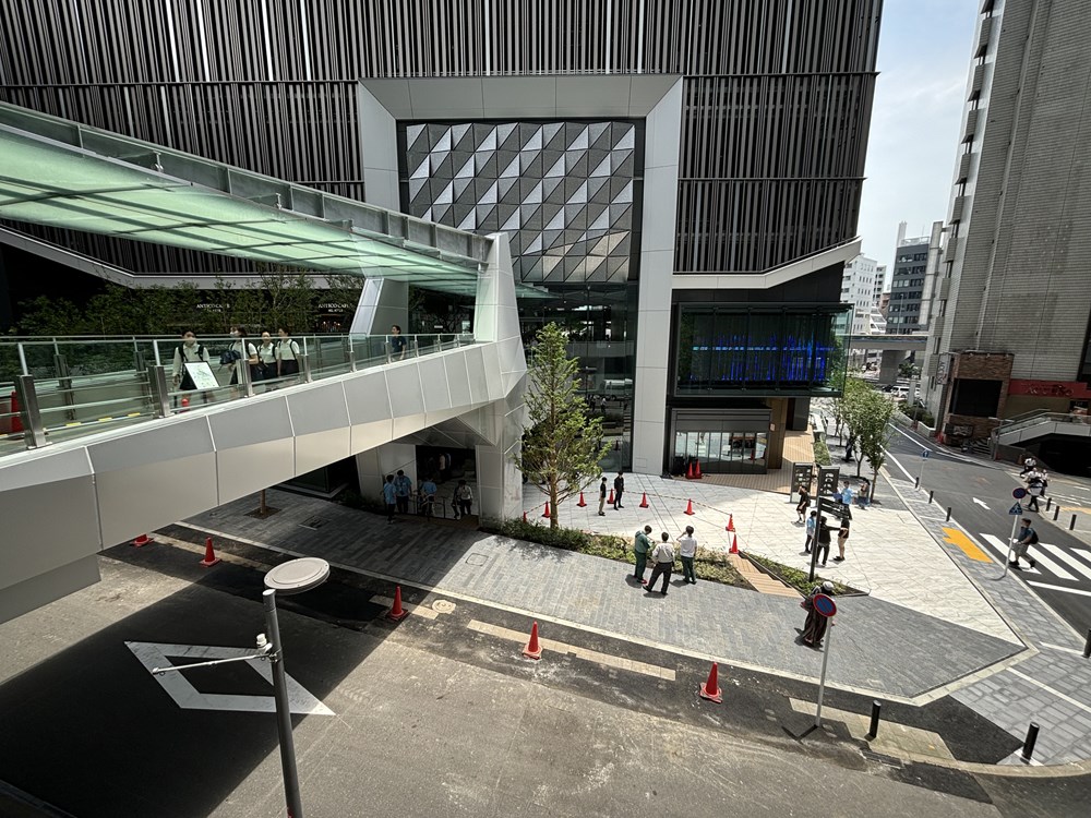 駅東口の要となる「渋谷アクシュ」開業、ヒカリエ連結のオフィスは入居率100％ | 日経クロステック（xTECH）