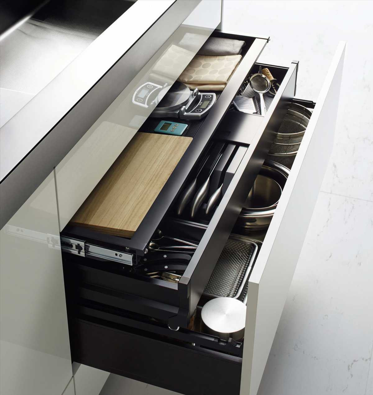 クリナップ　セントロ　コンロ下　うち引き出し クリナップCENTRO収納事例】シンク下やコンロ下の収納のコツは？ | いつか