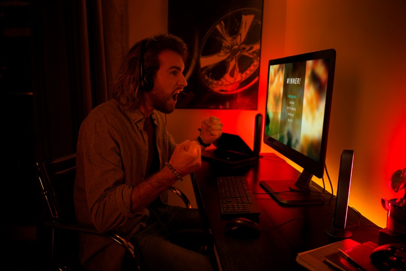 ゲームの映像と連動するled照明 日経クロステック Xtech ゲームの映像と連動するled照明 日経クロステック Xtech