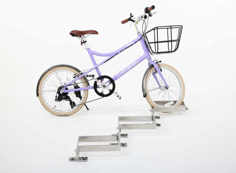 自転車のタイヤを挟まないサイクルラック 日経クロステック Xtech