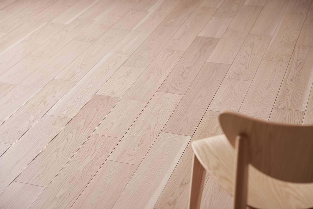 犬が滑りにくい微着色の天然木フローリング | 日経クロステック（xTECH）