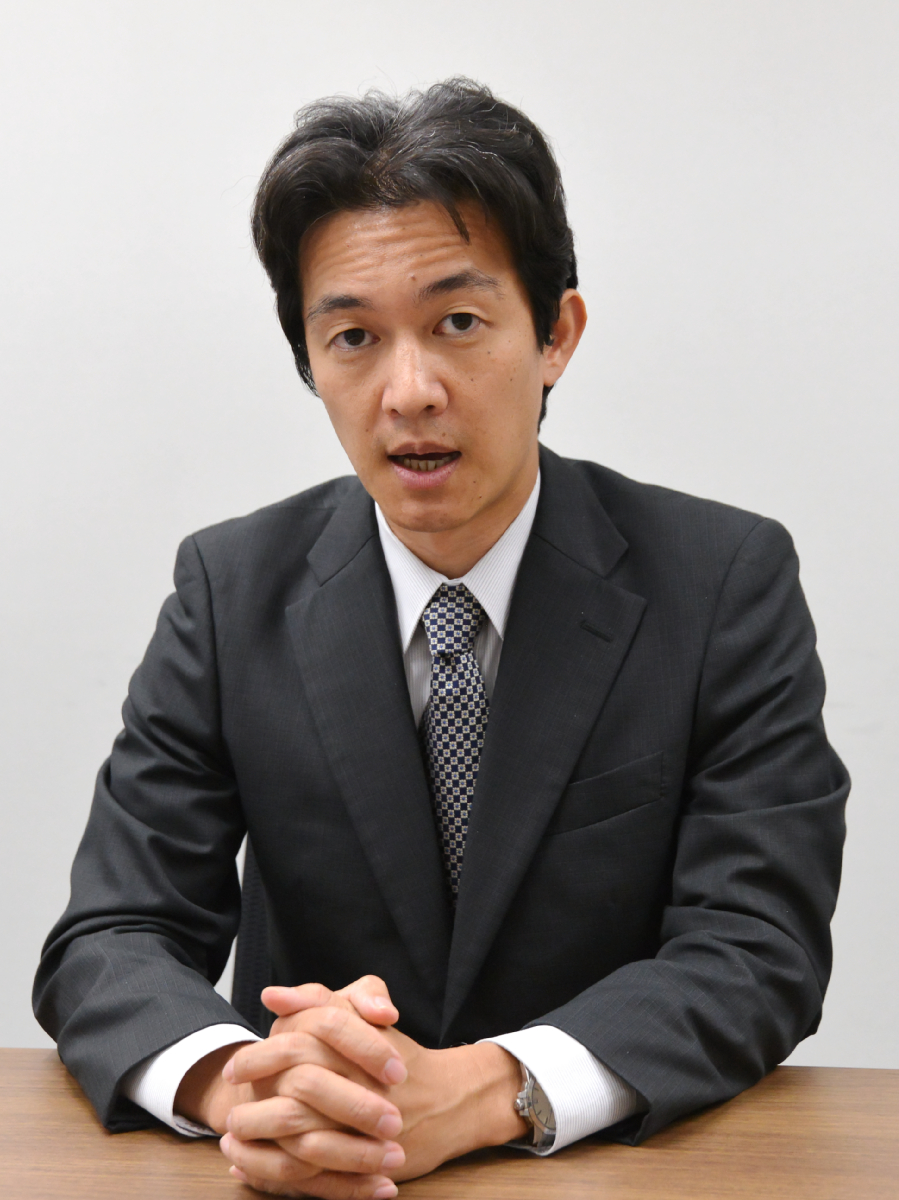図1　取材に応じたテクノスジャパン社長の吉岡隆氏
