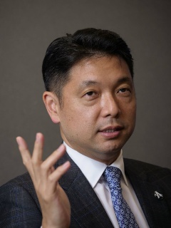 アストロスケールホールディングス 創業者兼CEO(最高経営責任者)の岡田光信氏