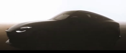 事業構造改革計画の発表で、「Z」の発売を示唆する動画を披露(出所:日産)