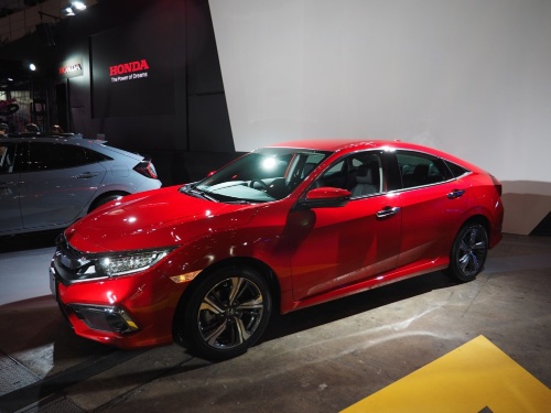 2020年1月に部分改良を発表したホンダのシビック セダン(撮影:日経Automotive)