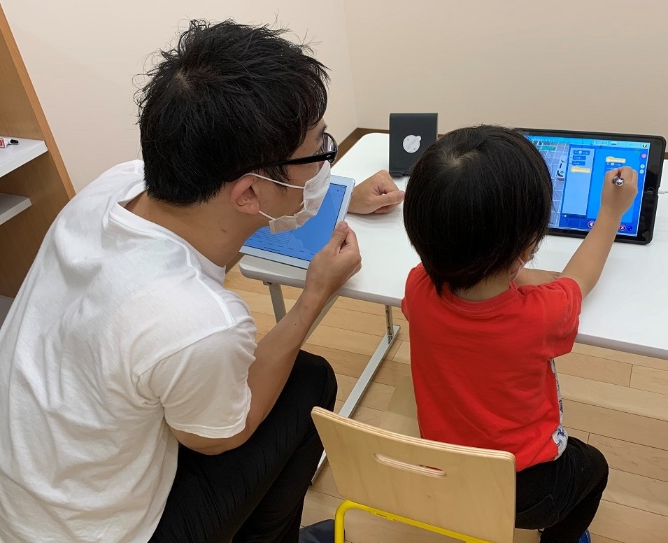 エンジニアが熱視線 Pfnが小学生向け教材を開発したわけ 日経クロステック Xtech