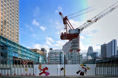 「新宿 TOKYU MILANO 再開発計画」計画地を北側より見る(写真:日経クロステック)