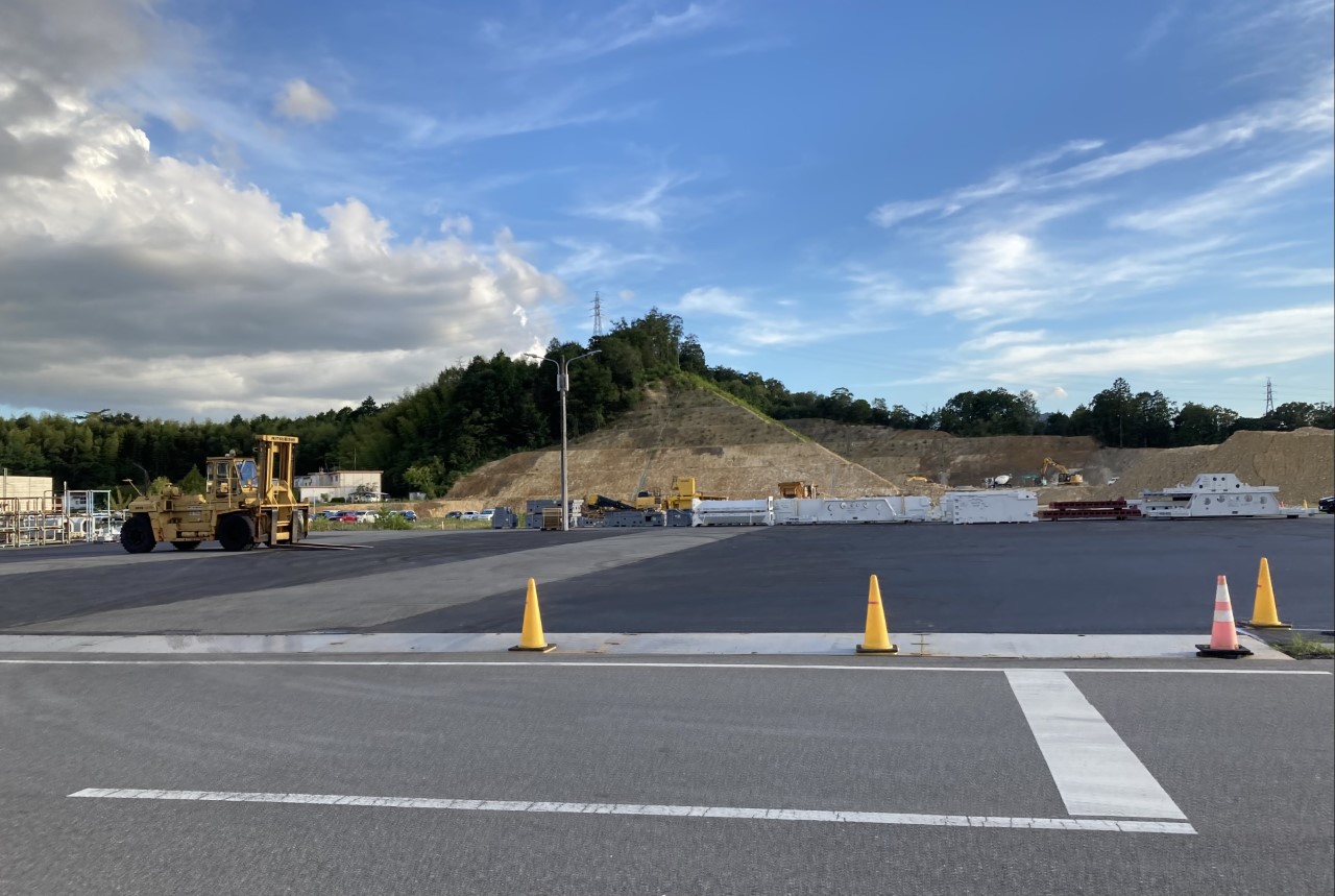 日本電産マシンツールの敷地にある山