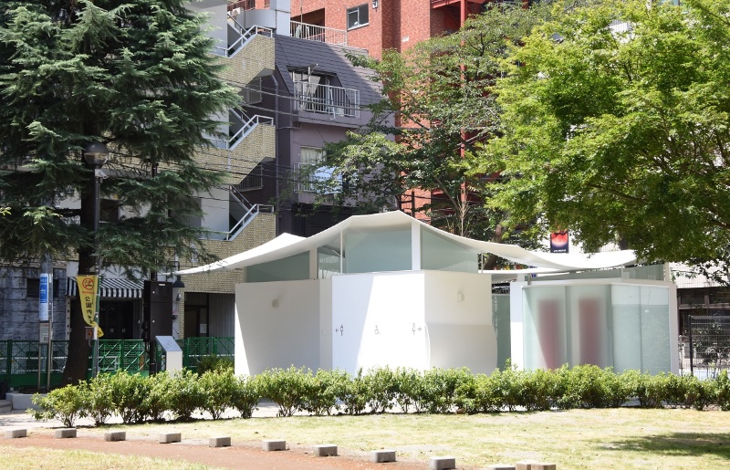 タコ公園の イカのトイレ 槇文彦氏デザインの真っ白な建物を維持できたら成功 日経クロステック Xtech