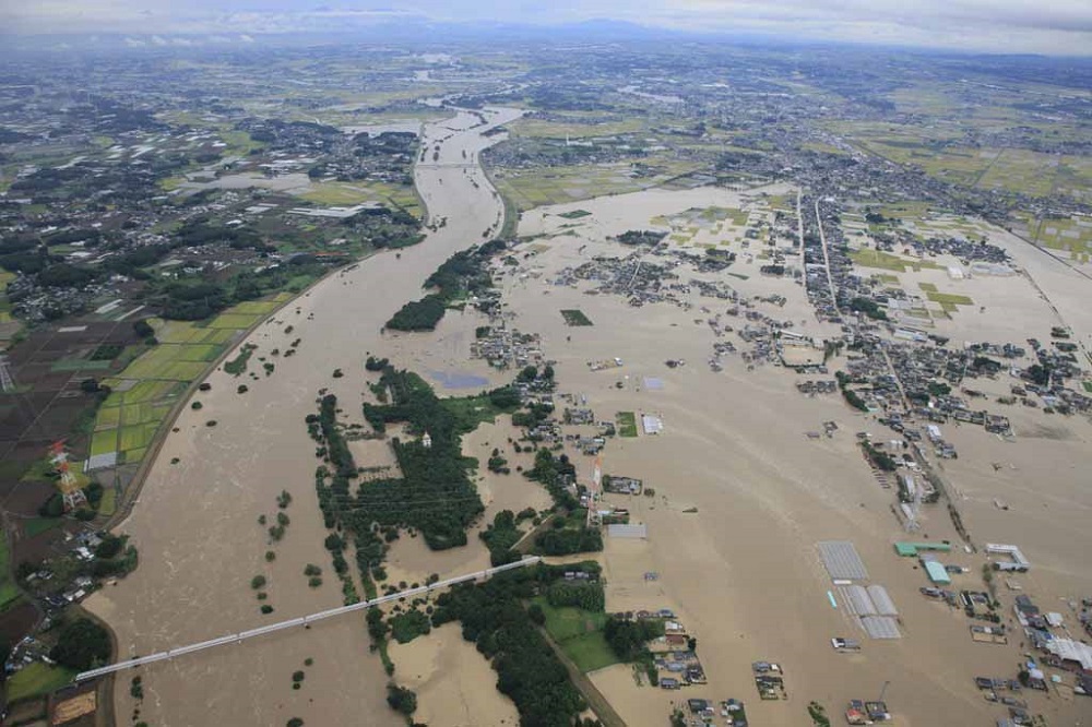 2015年9月10日の関東・東北豪雨で一帯が浸水した鬼怒川下流域（写真：国土交通省関東地方整備局）