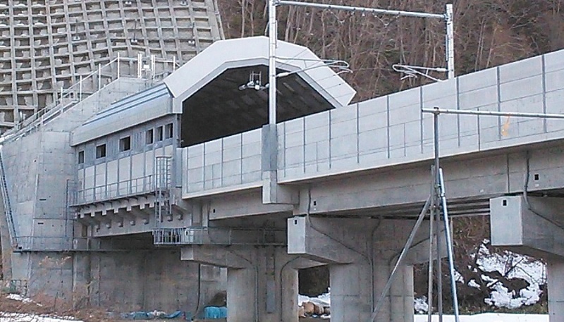北海道新幹線の最高時速を3kmへ 防音壁など変更 日経クロステック Xtech 北海道新幹線の最高時速を3kmへ 防音壁など変更 日経クロステック Xtech