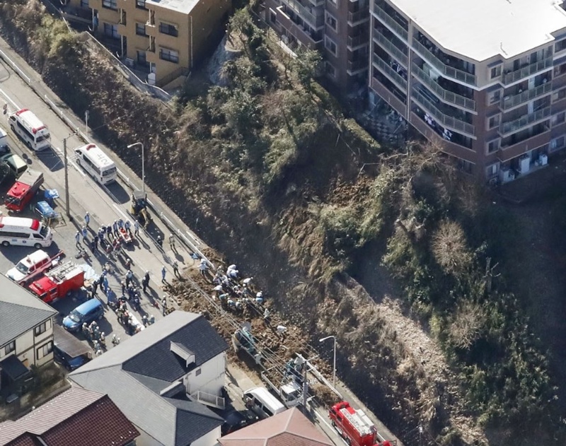 逗子市で民有地の斜面崩壊 18歳女子高生が死亡 日経クロステック Xtech