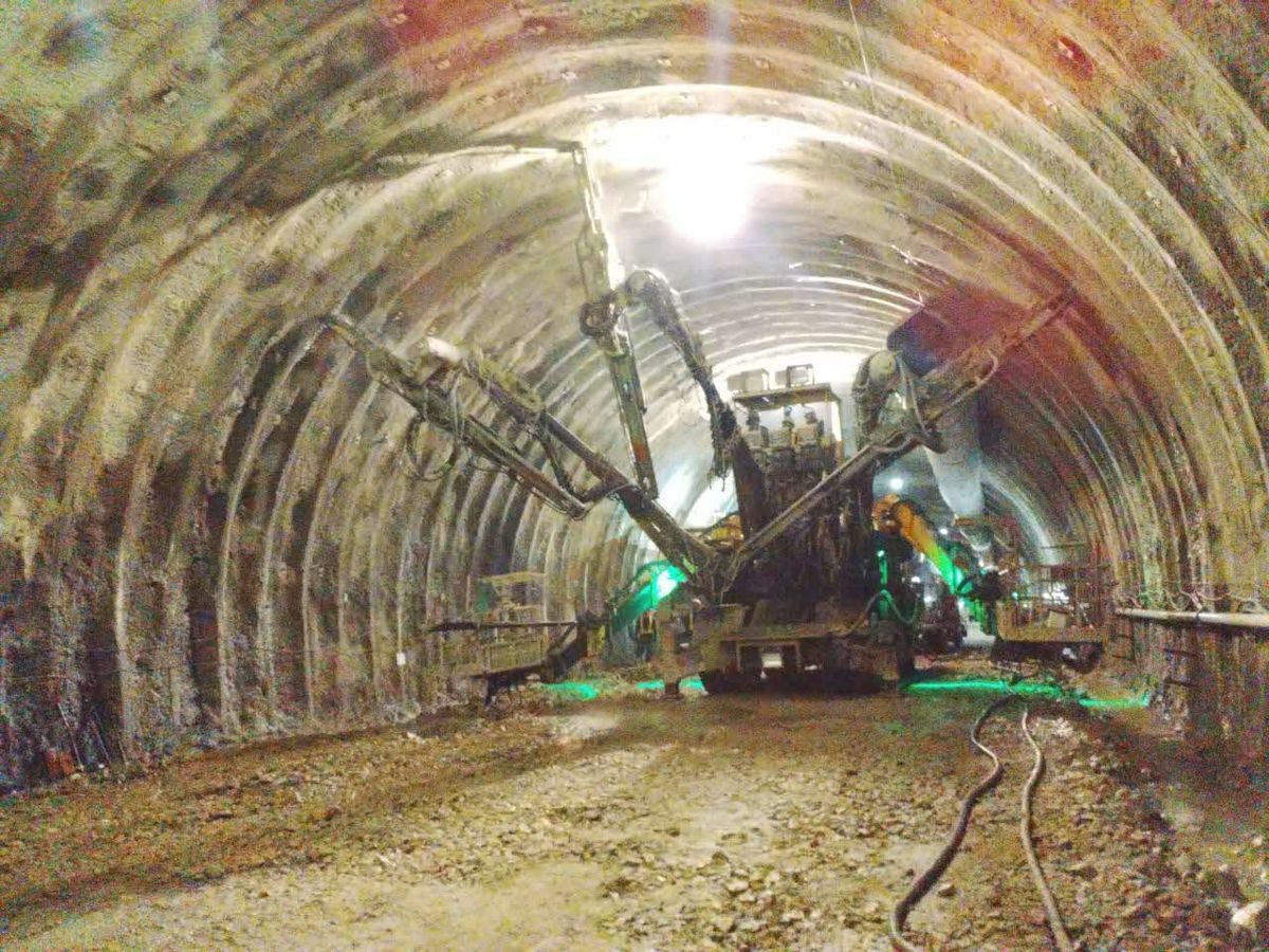 リニアの湧水対策で工法見直し検討、参考にした鹿児島のトンネルで土砂