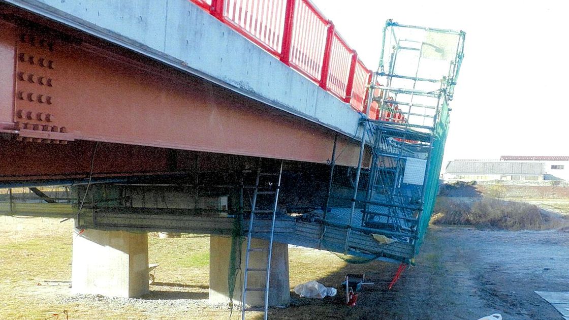 補修工事中に橋脚の張り出し部折れる、宮城・涌谷大橋　復旧のめど立たず