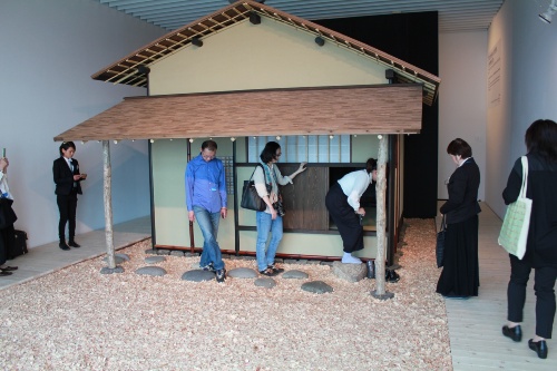 4月25日から東京・六本木にある森美術館で展覧会「建築の日本展」が始まった。写真は、国宝・待庵の原寸大模型（写真：日経アーキテクチュア）