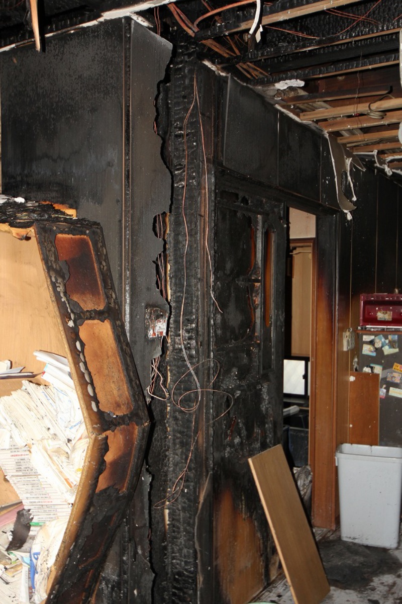 住宅火災の原因 落雷でガス管から発火の疑い 日経クロステック Xtech 住宅火災の原因 落雷でガス管から発火の疑い 日経クロステック Xtech